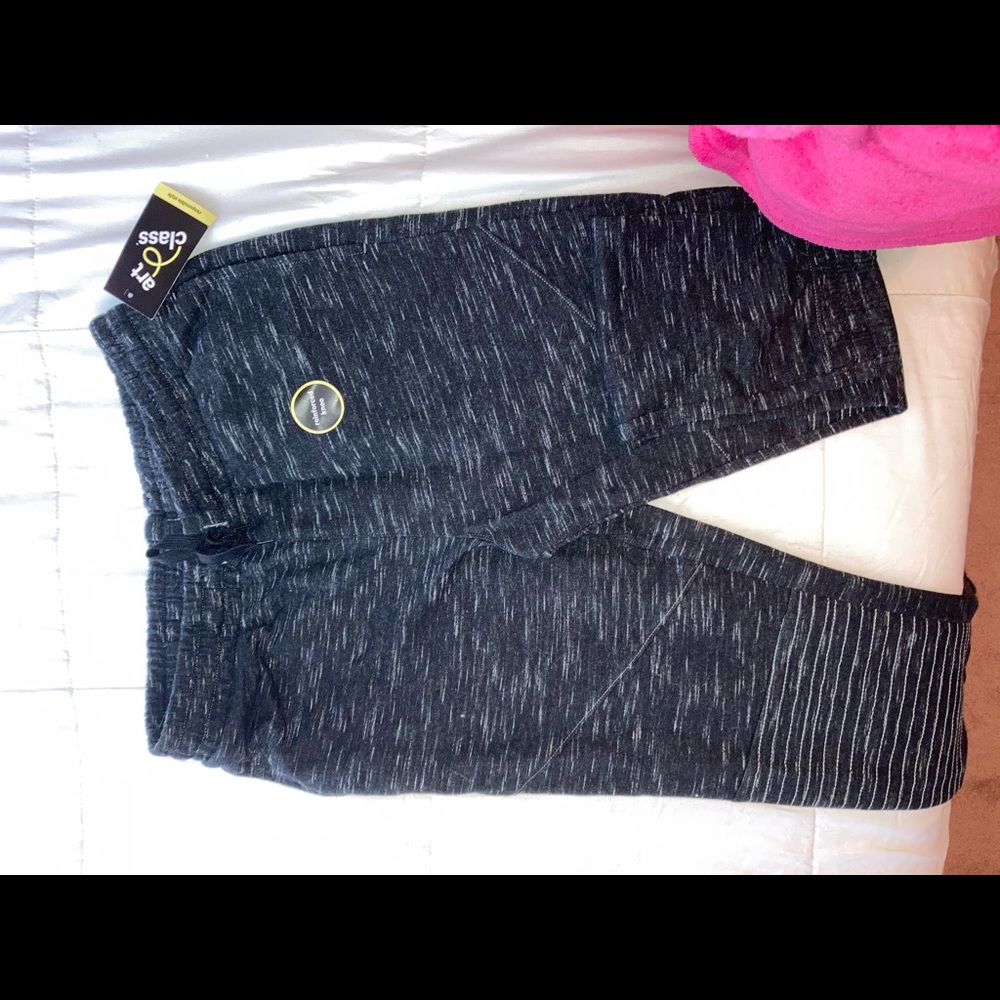 Target art class boys youth xl (16) joggers with ribbed knees. Brand new.